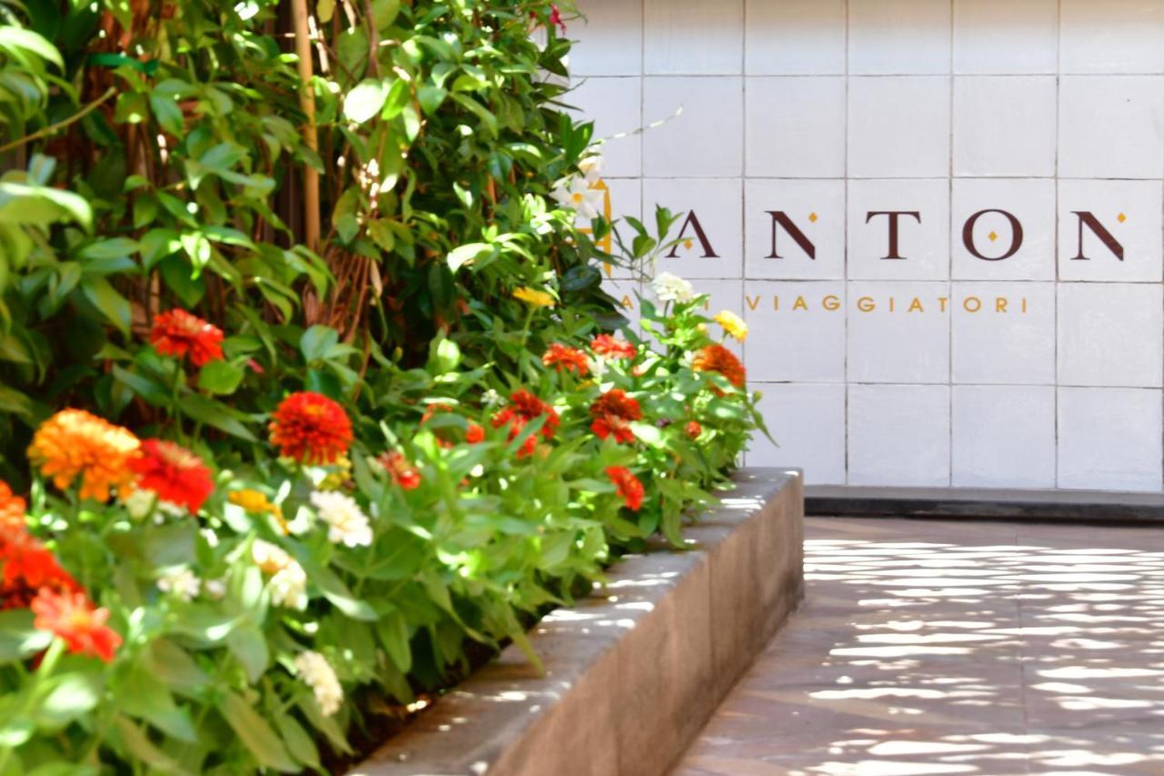 San Anton Hotel Трекастаньи Экстерьер фото