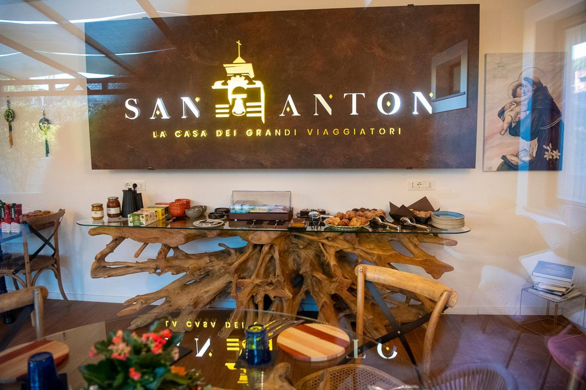 San Anton Hotel Трекастаньи Экстерьер фото