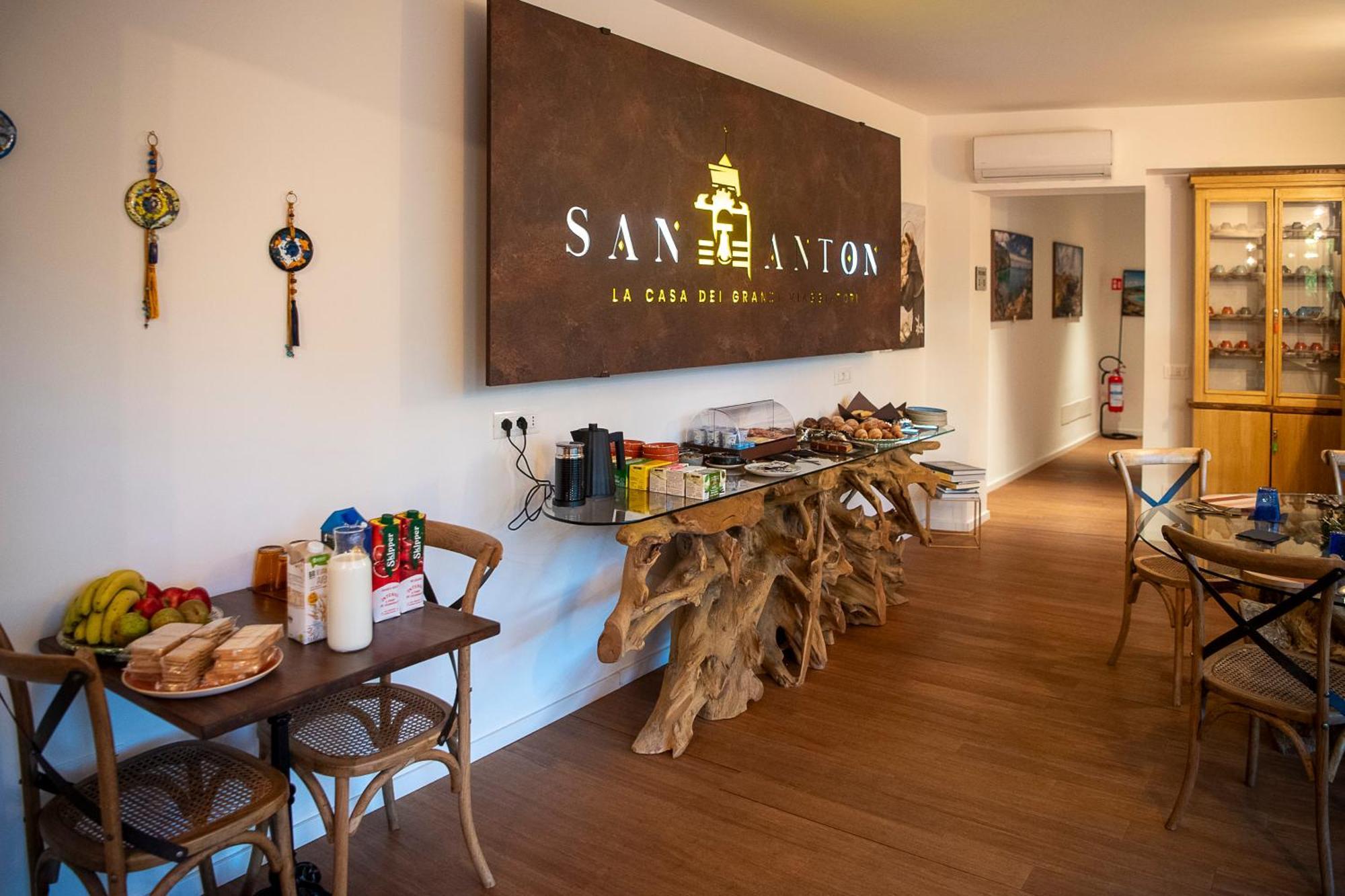 San Anton Hotel Трекастаньи Экстерьер фото